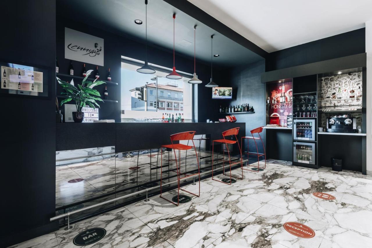 Hotel Continental Cremona Luaran gambar