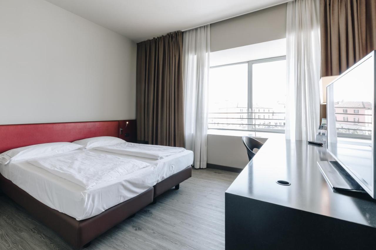 Hotel Continental Cremona Luaran gambar