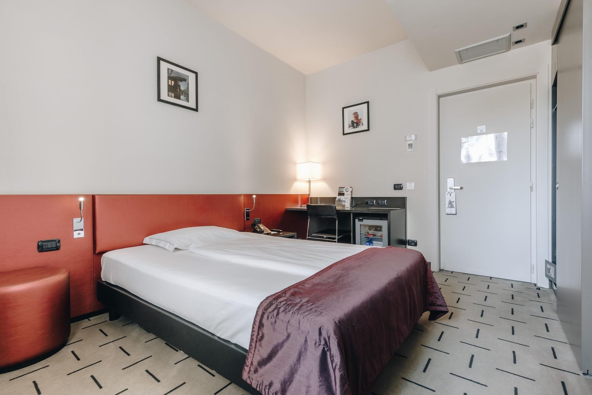 Hotel Continental Cremona Luaran gambar