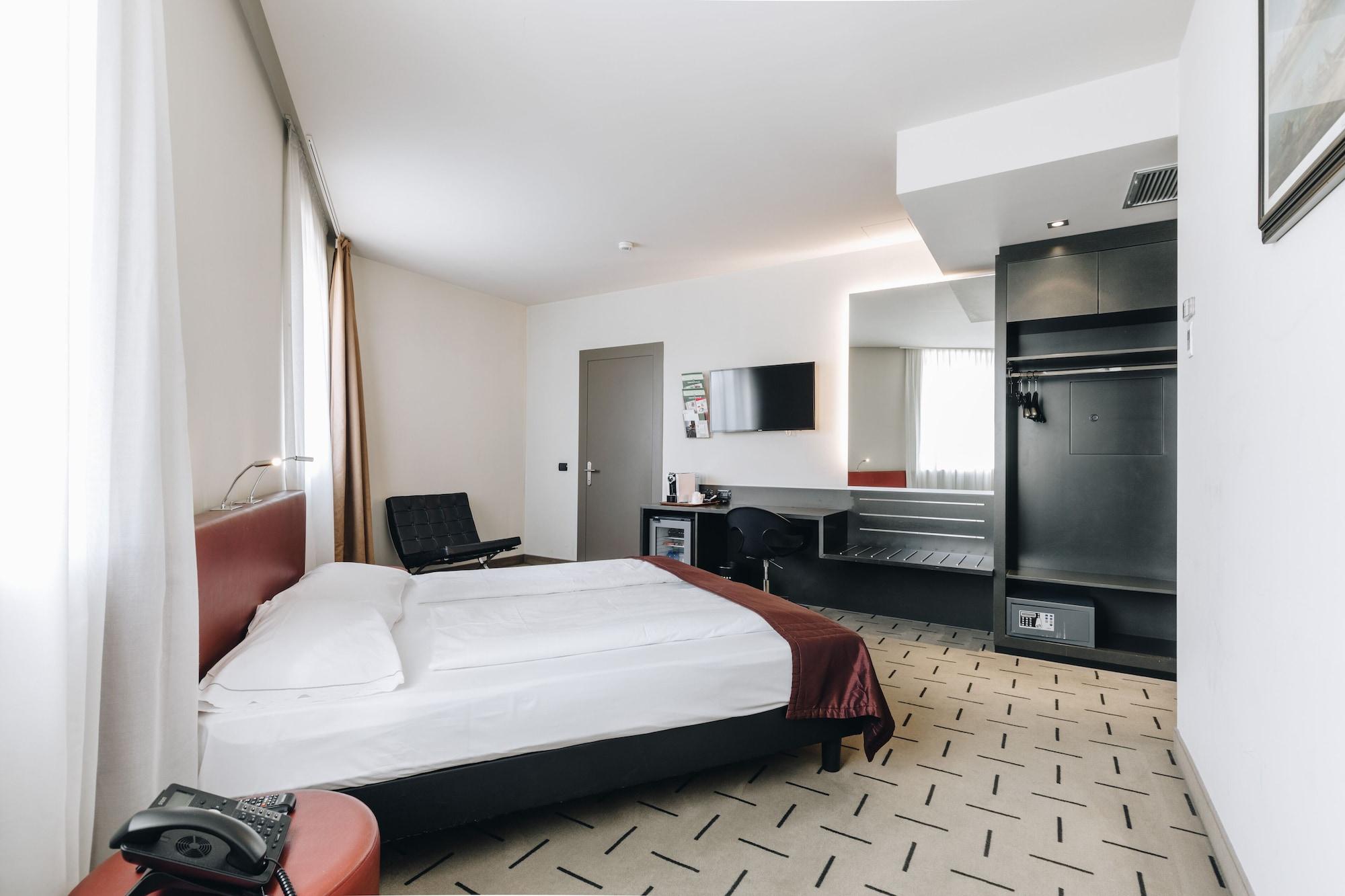 Hotel Continental Cremona Luaran gambar