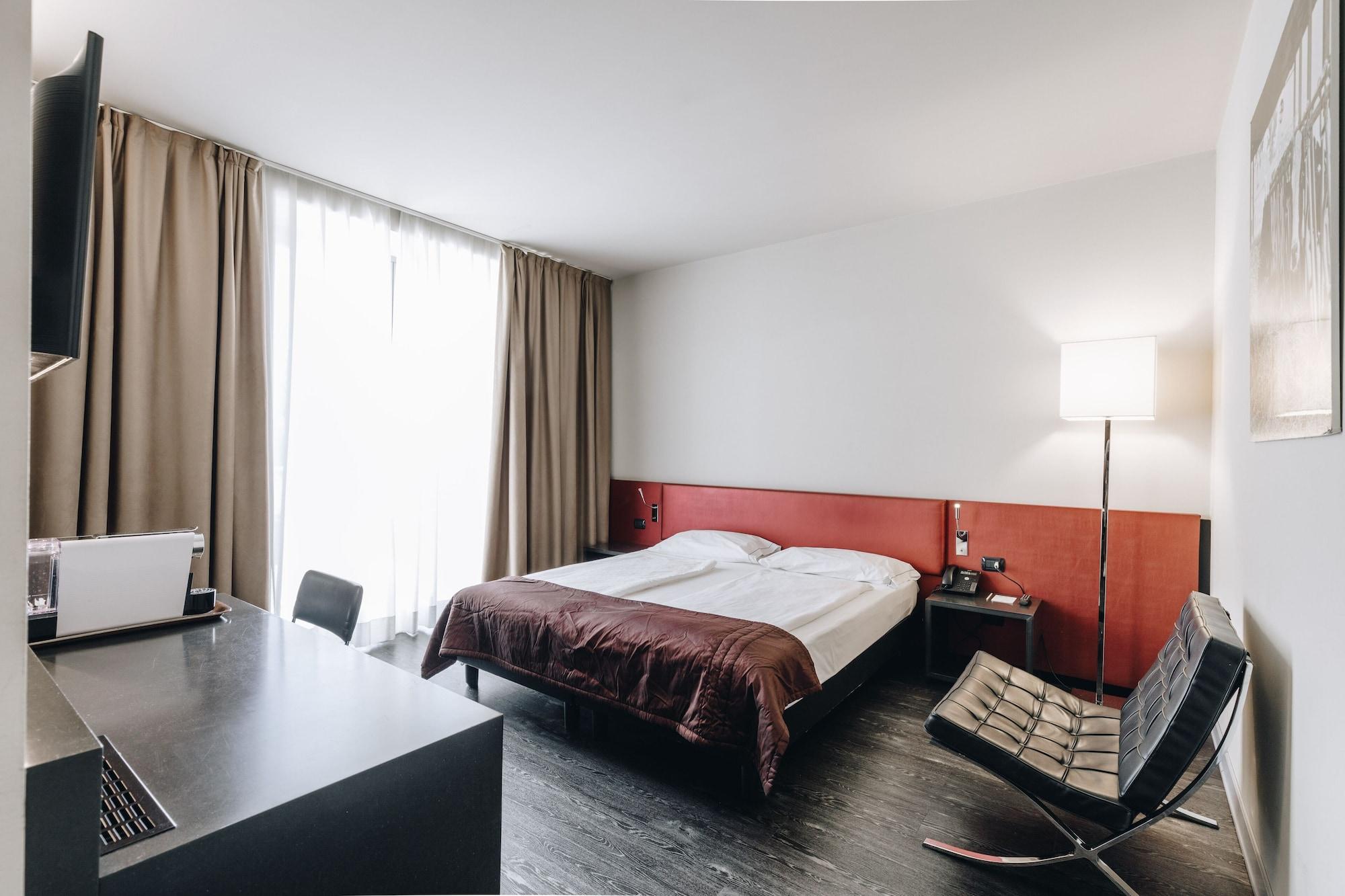 Hotel Continental Cremona Luaran gambar