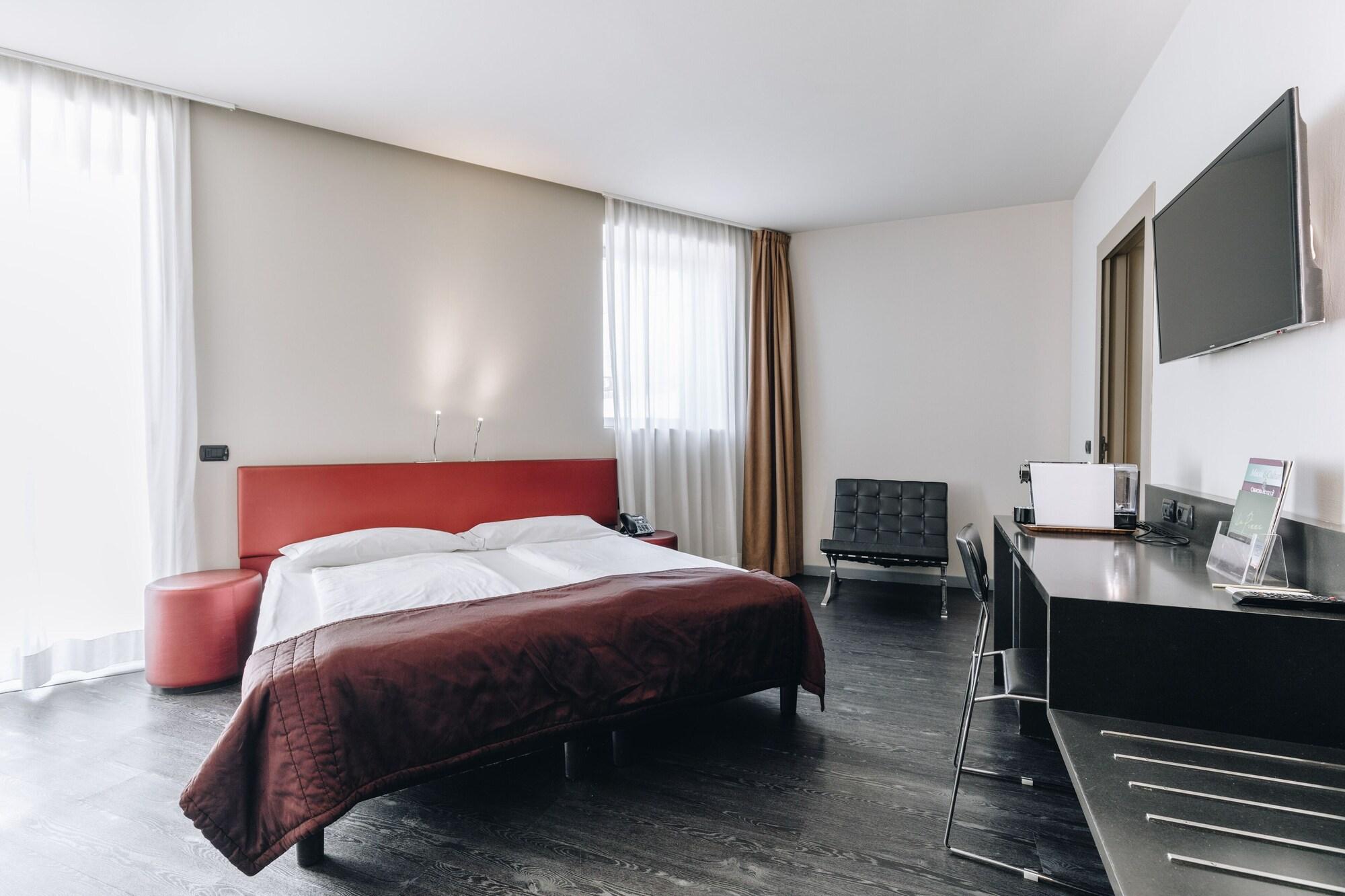 Hotel Continental Cremona Luaran gambar