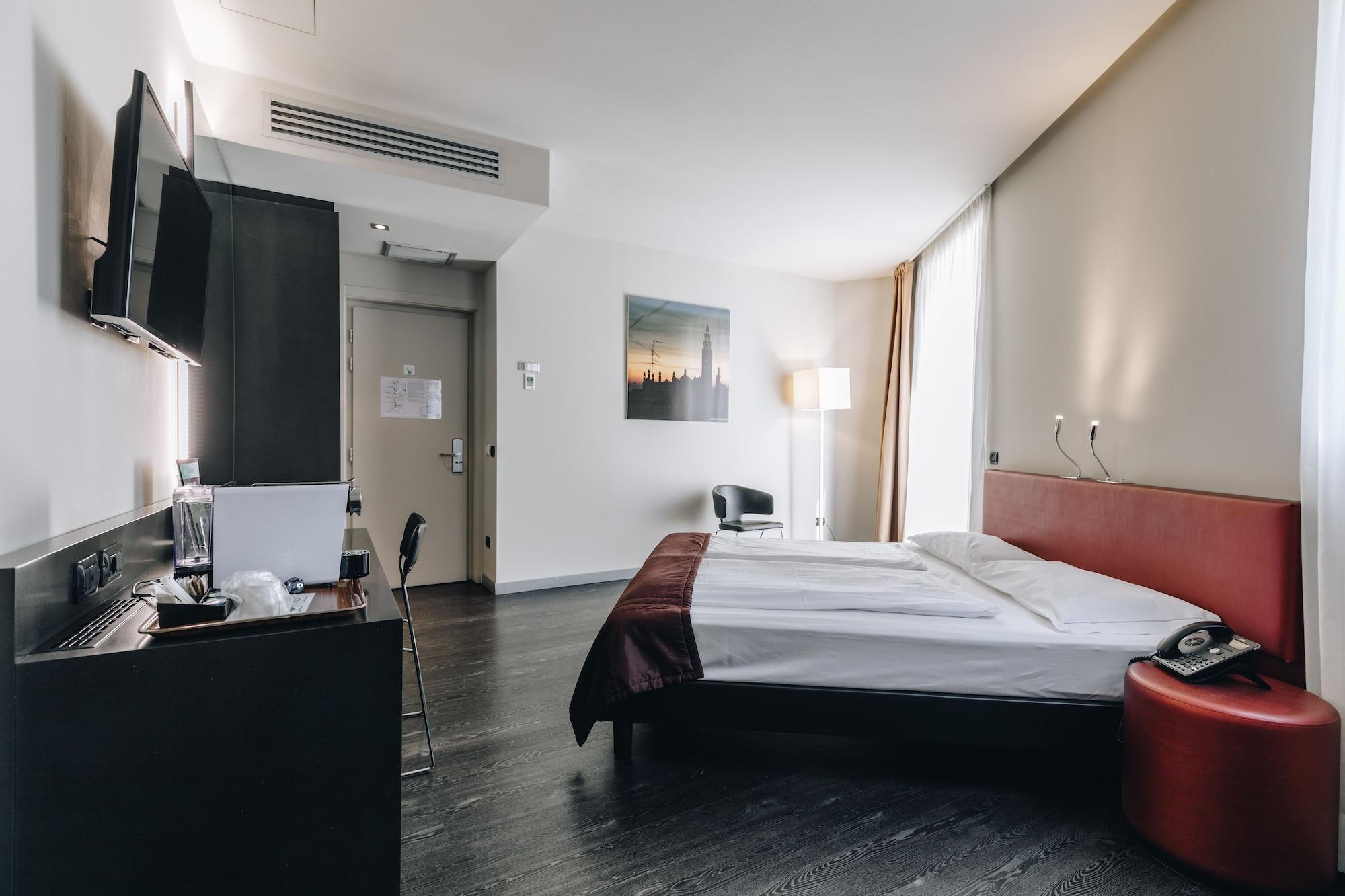 Hotel Continental Cremona Luaran gambar