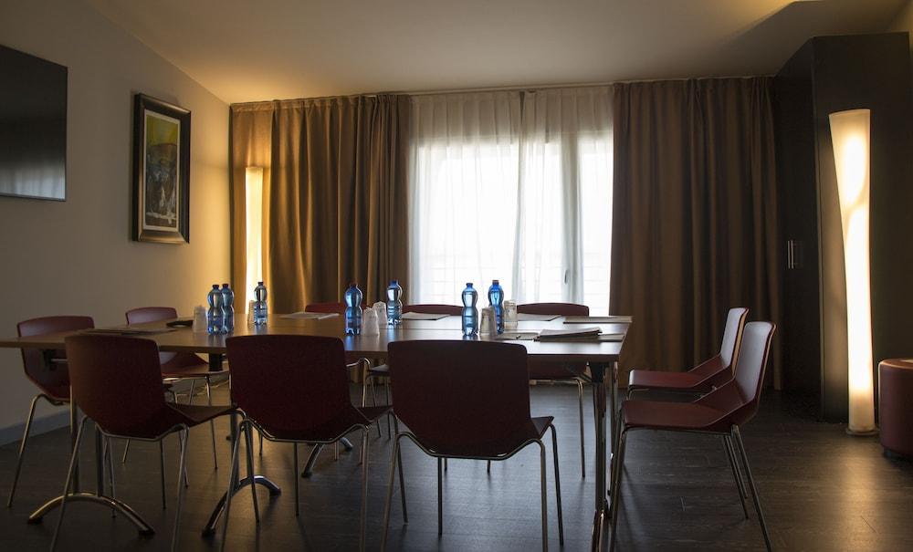 Hotel Continental Cremona Luaran gambar