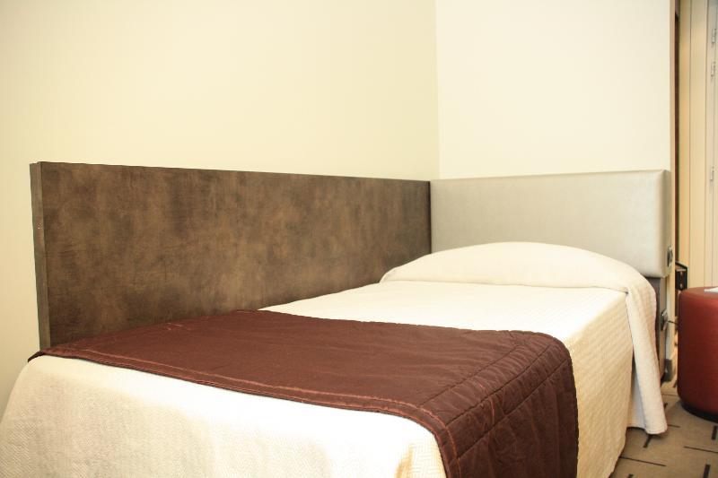 Hotel Continental Cremona Luaran gambar