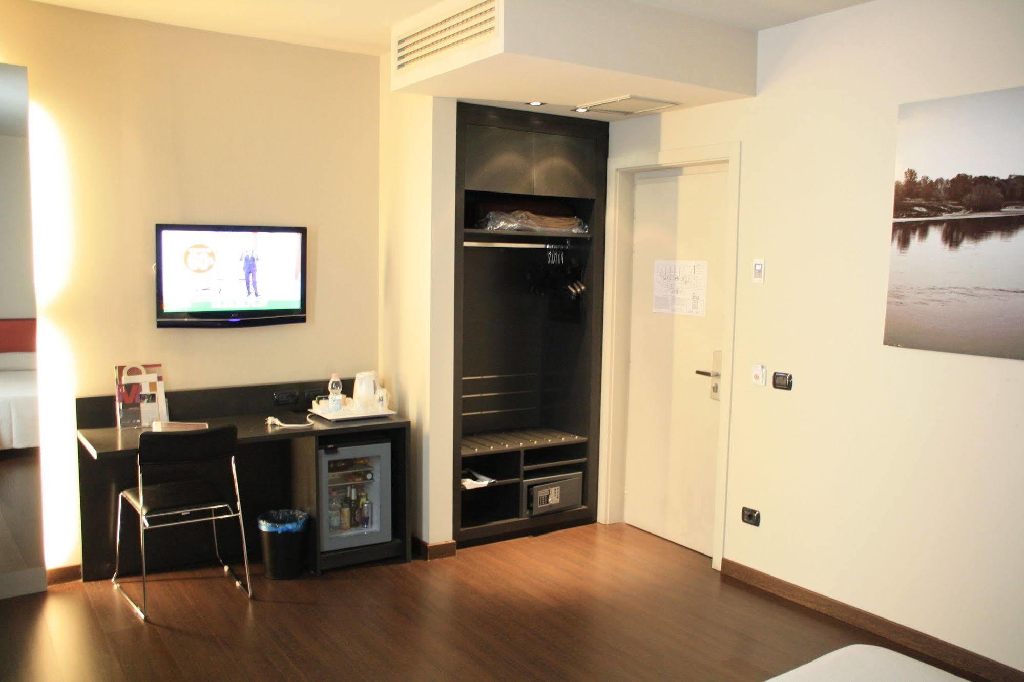 Hotel Continental Cremona Luaran gambar