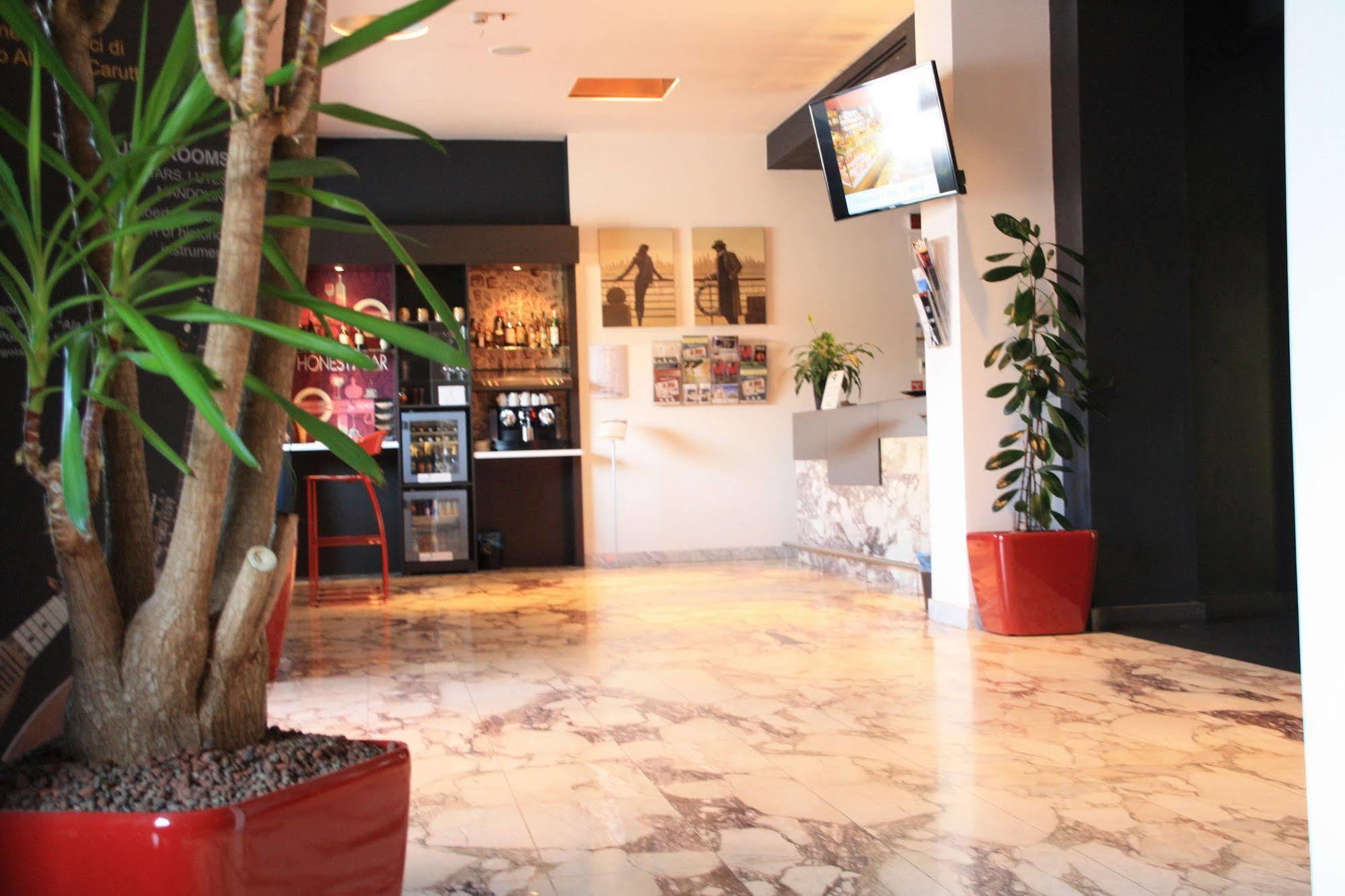 Hotel Continental Cremona Luaran gambar