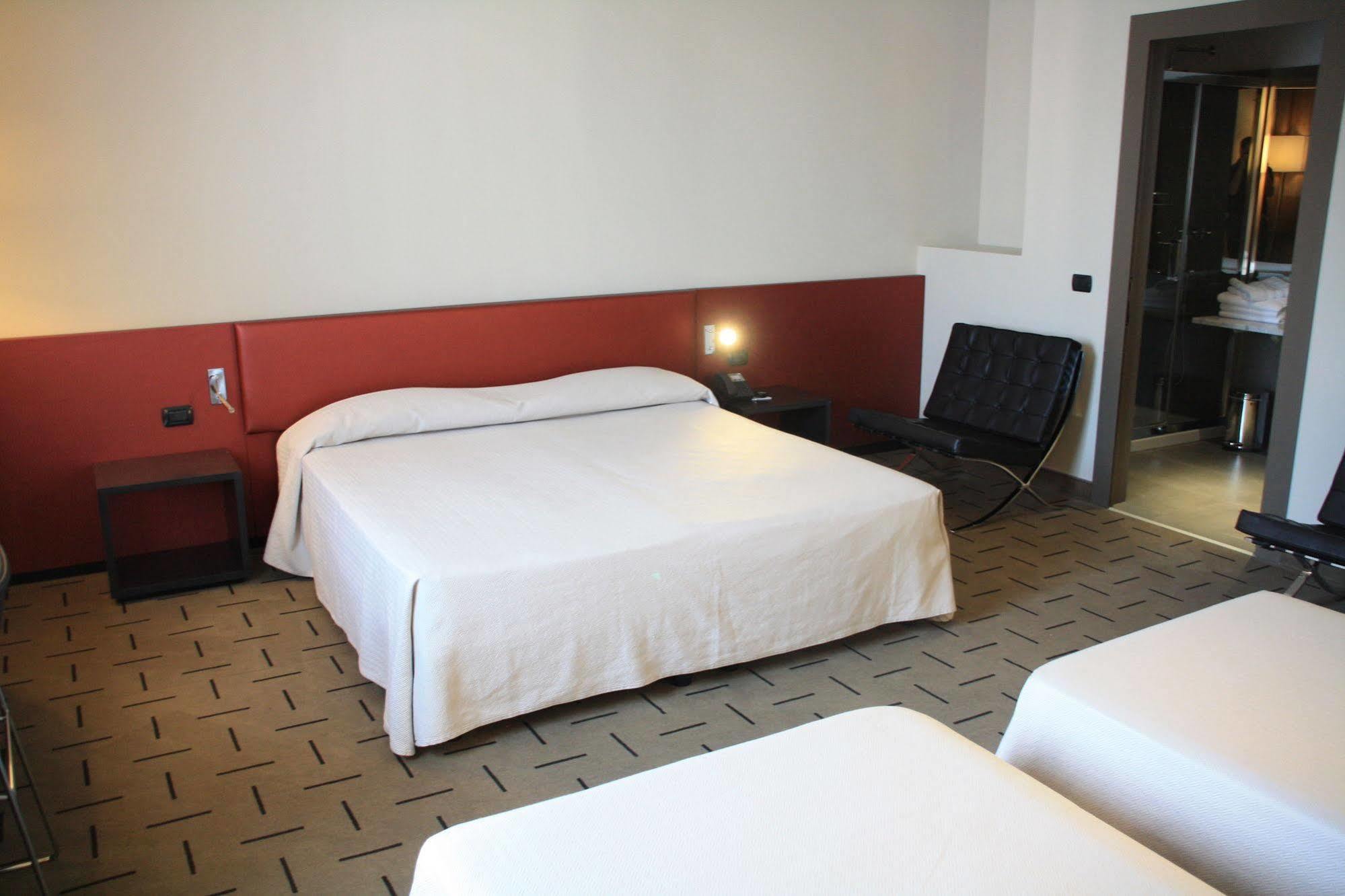 Hotel Continental Cremona Luaran gambar