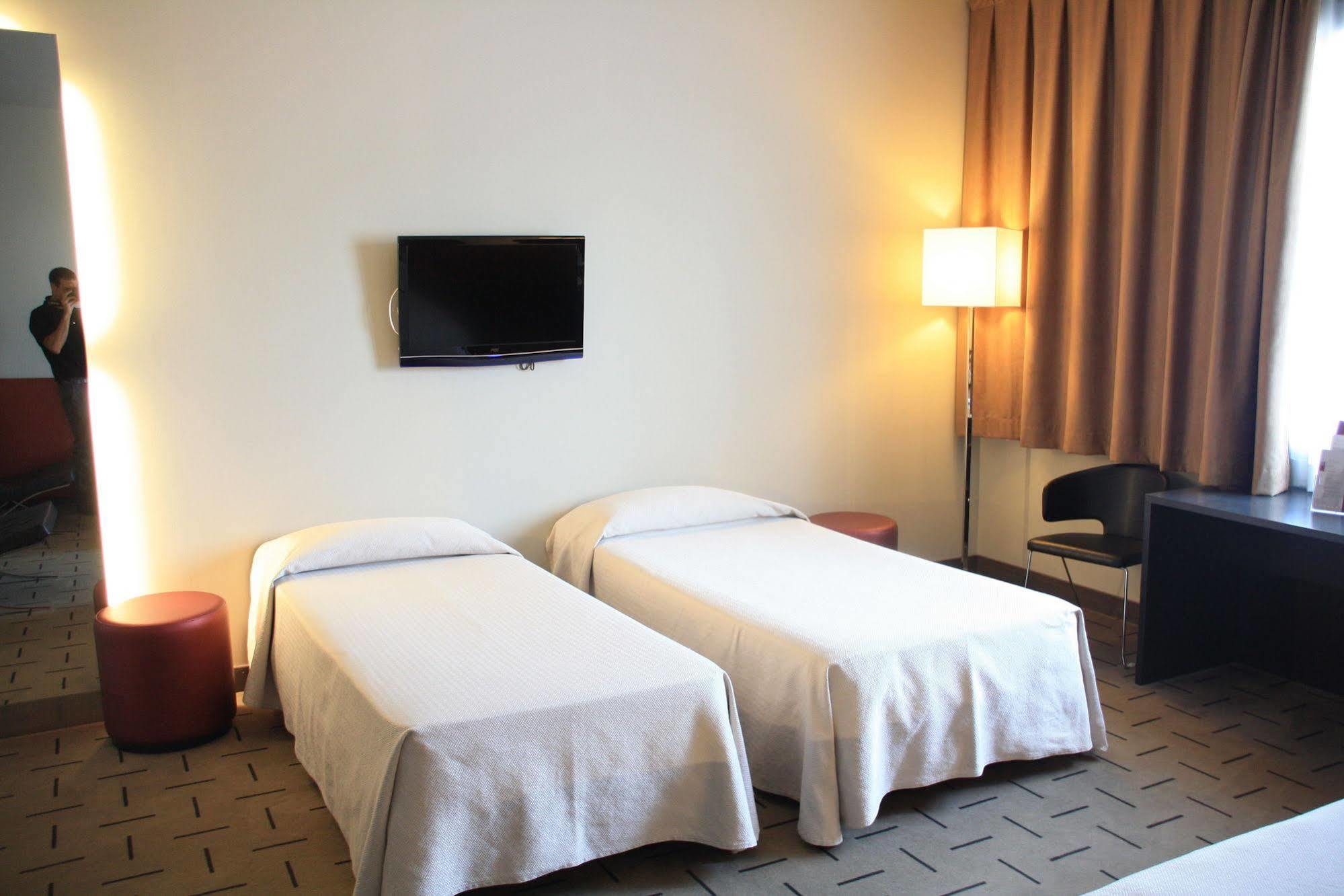 Hotel Continental Cremona Luaran gambar