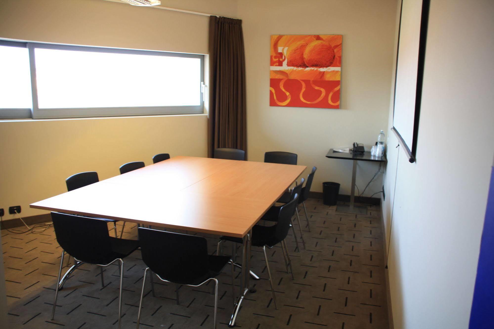 Hotel Continental Cremona Luaran gambar